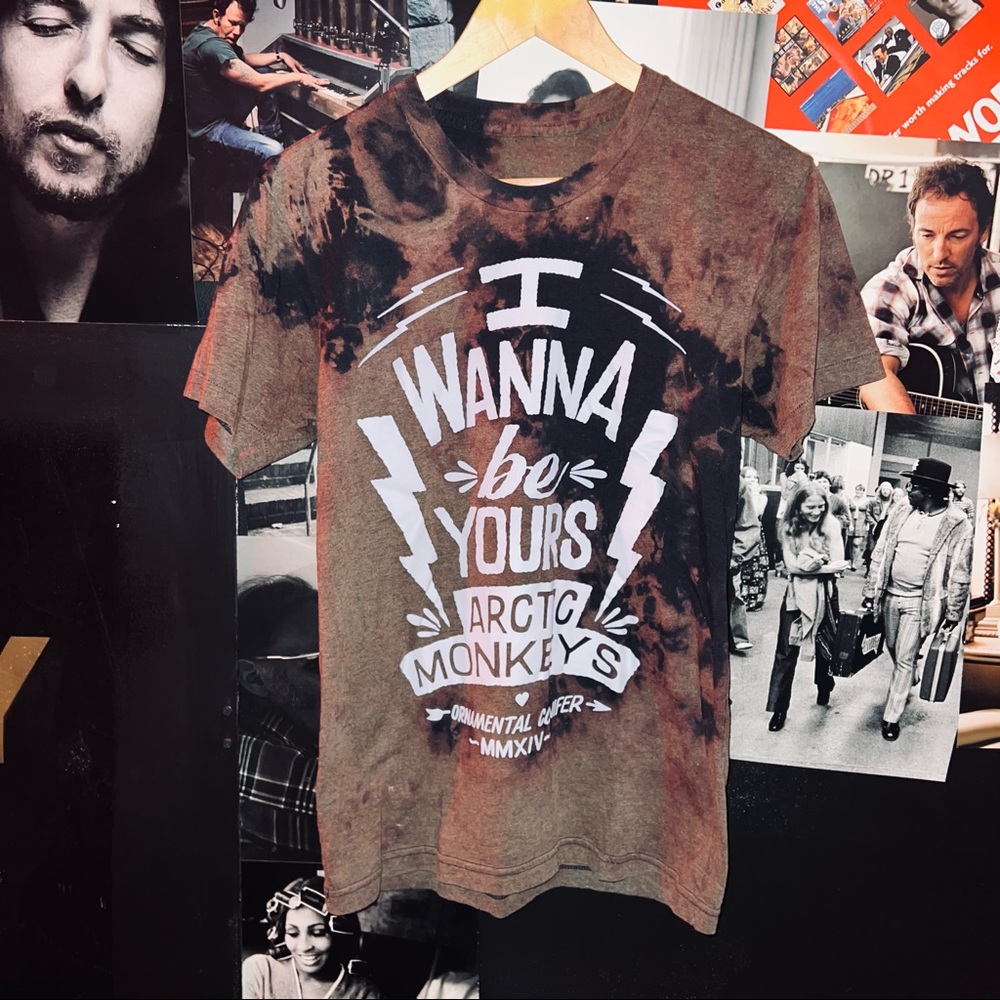 Arctic Monkey’s Distressed T-Shirt